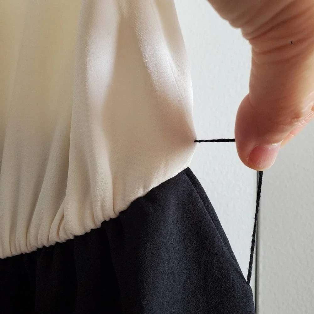 Alice and Olivia size 4 black and white 100% silk work dress "To Work" line - Picture 8 of 10